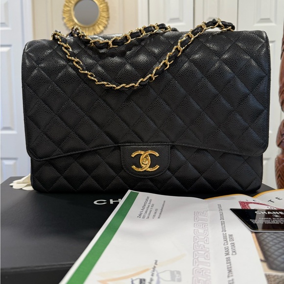 Chanel black caviar maxi flap - full set like new 2019 - Picture 11 of 16